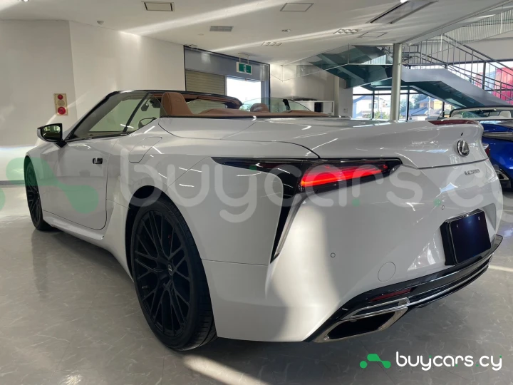 Lexus LC Белый