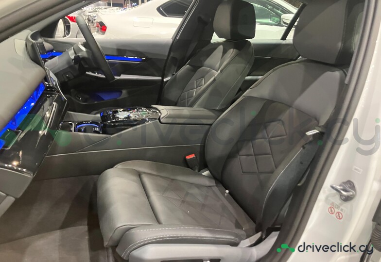 BMW i5 White