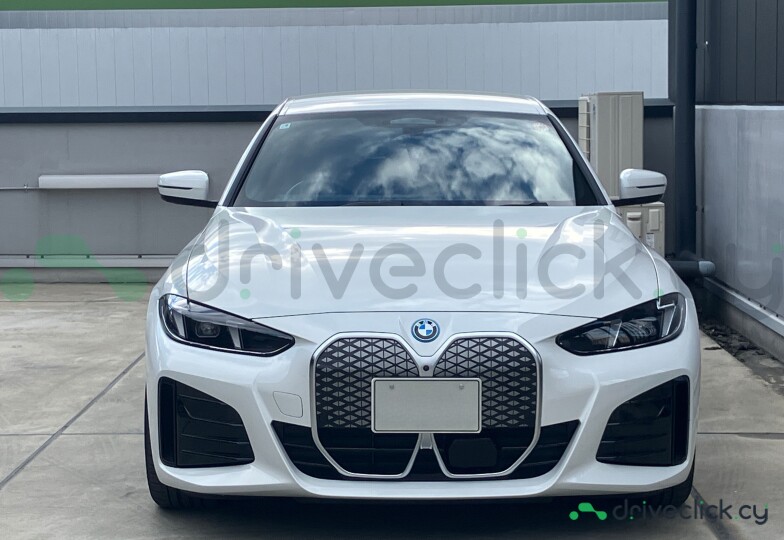 BMW i4 White