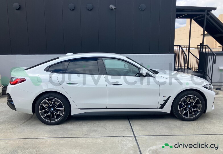 BMW i4 White