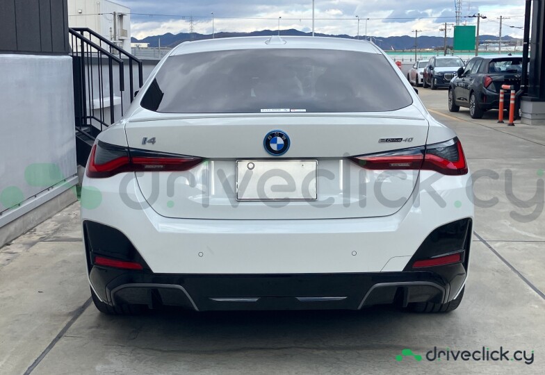 BMW i4 White