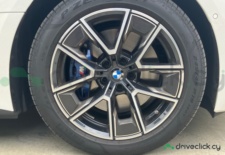 BMW i4 White