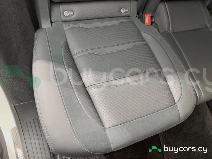 Mercedes GLE-class White