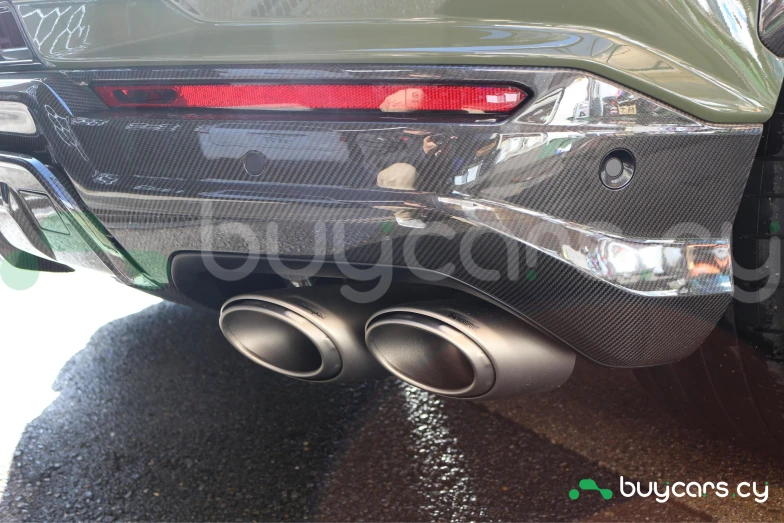 Lamborghini Urus Зеленый