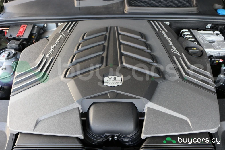 Lamborghini Urus Зеленый