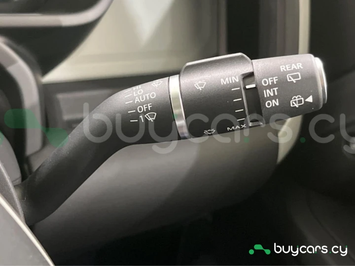 Land Rover Defender Серый