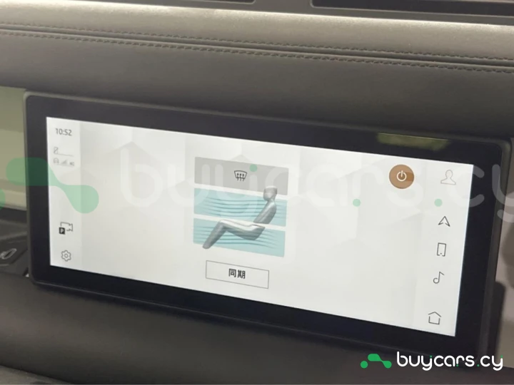 Land Rover Defender Серый