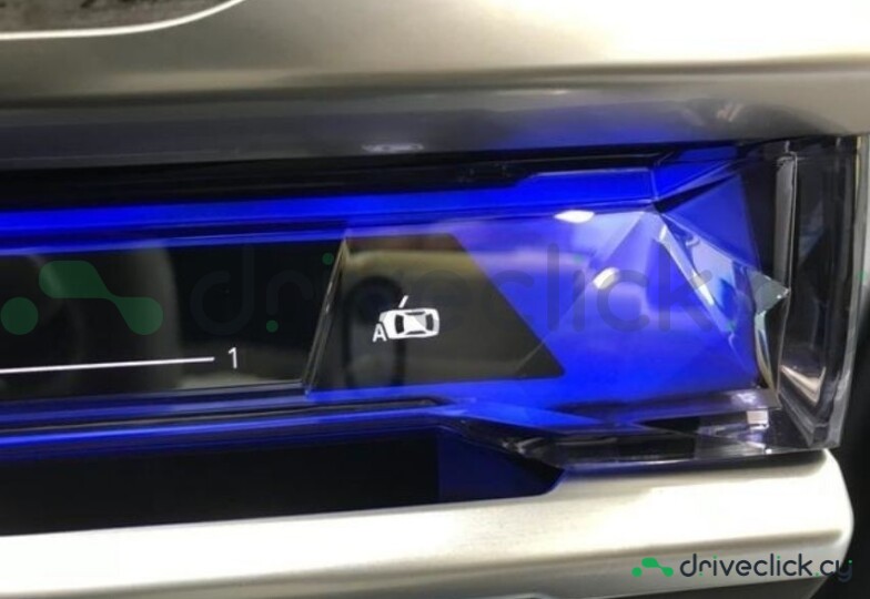 BMW i7 White