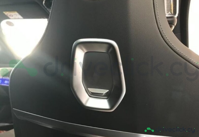 BMW i7 White