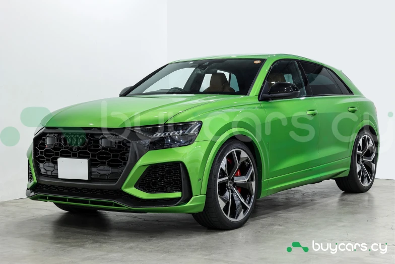 Audi RS Q8 Green