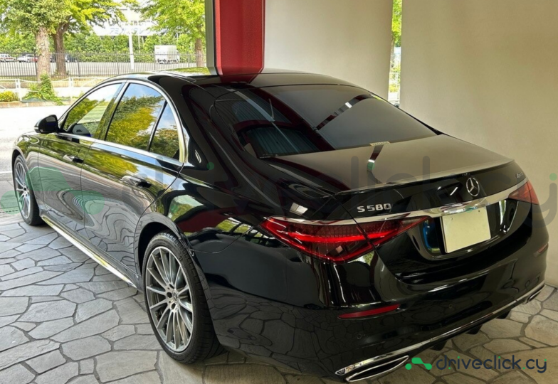 Mercedes S-class Black