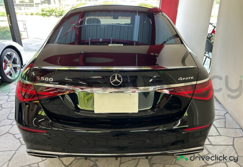 Mercedes S-class Black