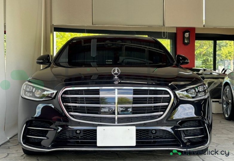Mercedes S-class Black