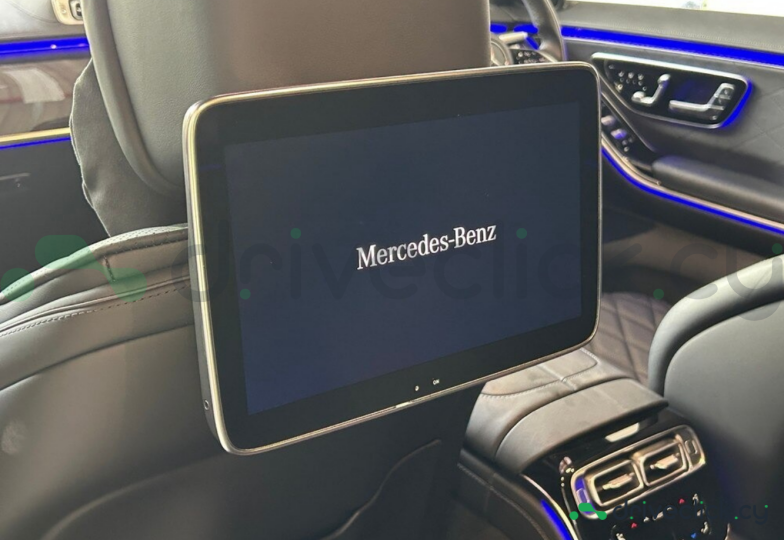 Mercedes S-class Black