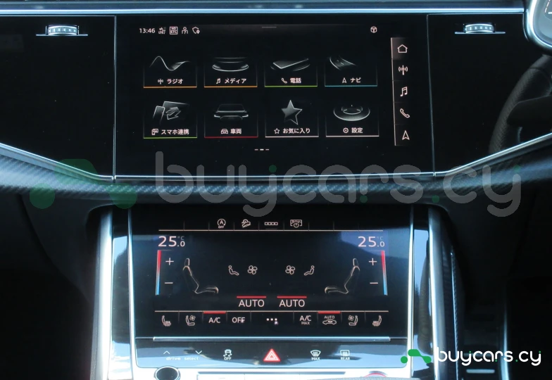 Audi SQ8 Черный