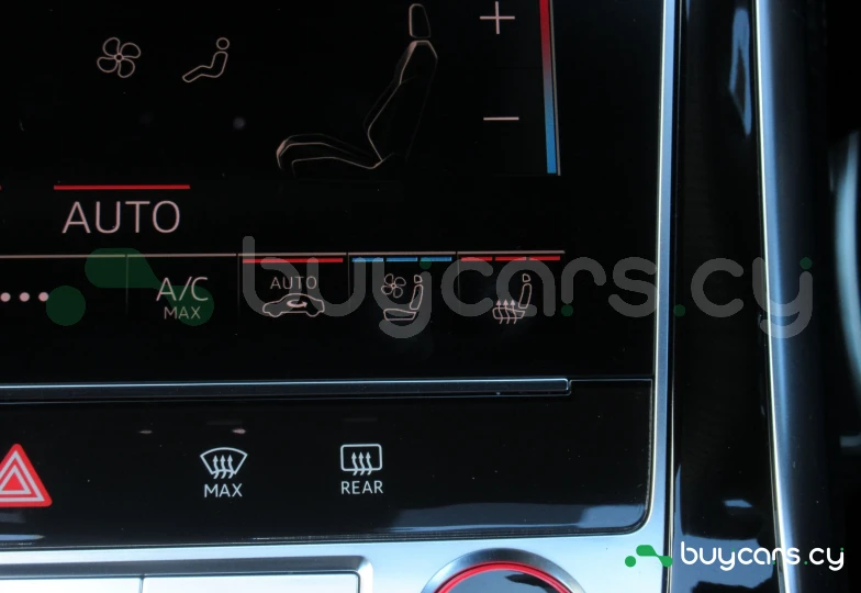 Audi SQ8 Черный