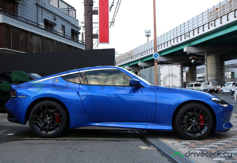 Nissan Fairlady z Blue