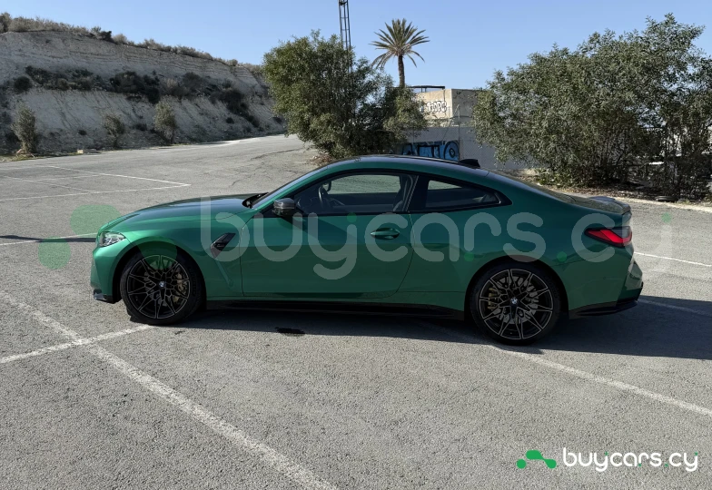 BMW M4 Green