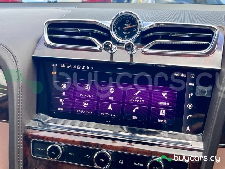 Bentley Bentayga Белый