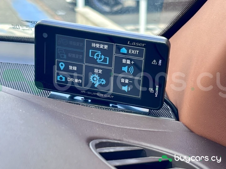 Bentley Bentayga Белый