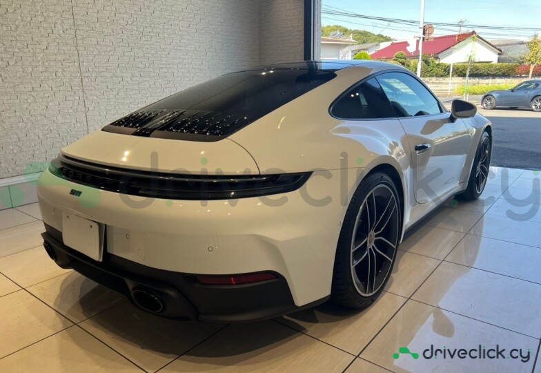 Porsche 911 White