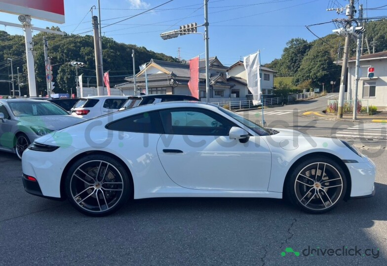 Porsche 911 White