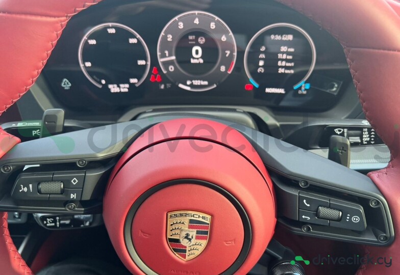 Porsche 911 White