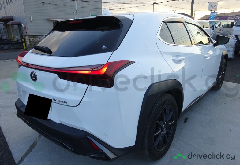 Lexus UX White