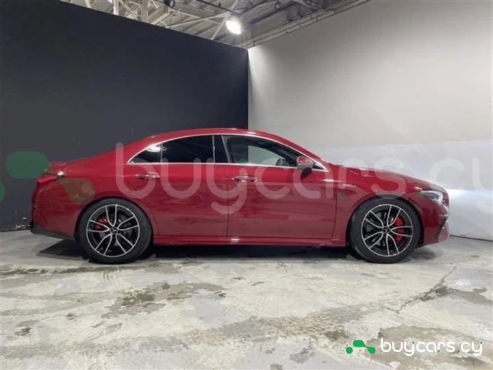 Mercedes CLA-class Красный