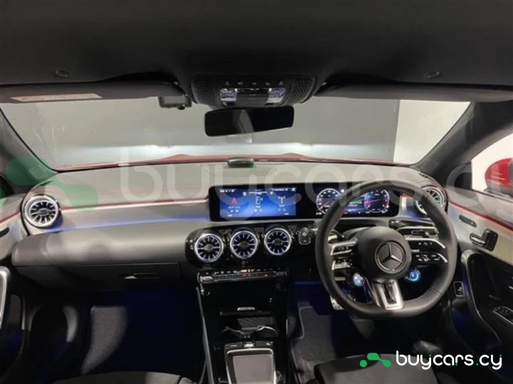 Mercedes CLA-class Красный