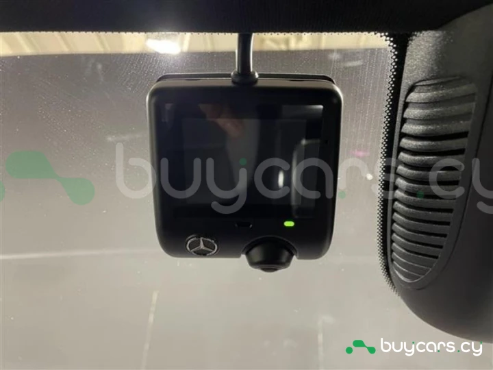 Mercedes CLA-class Красный