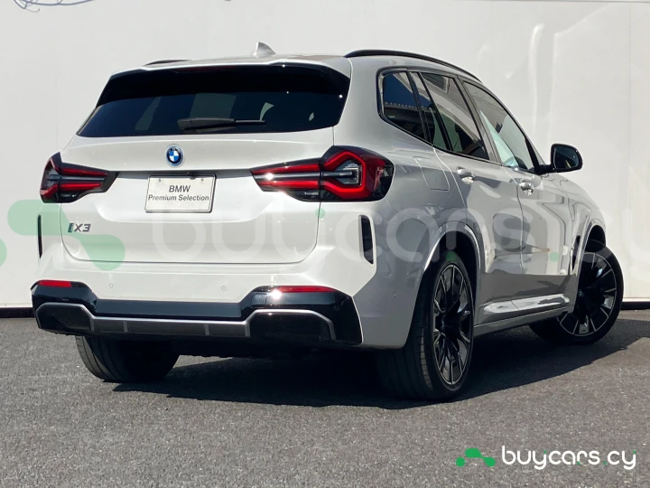 BMW iX3 Белый