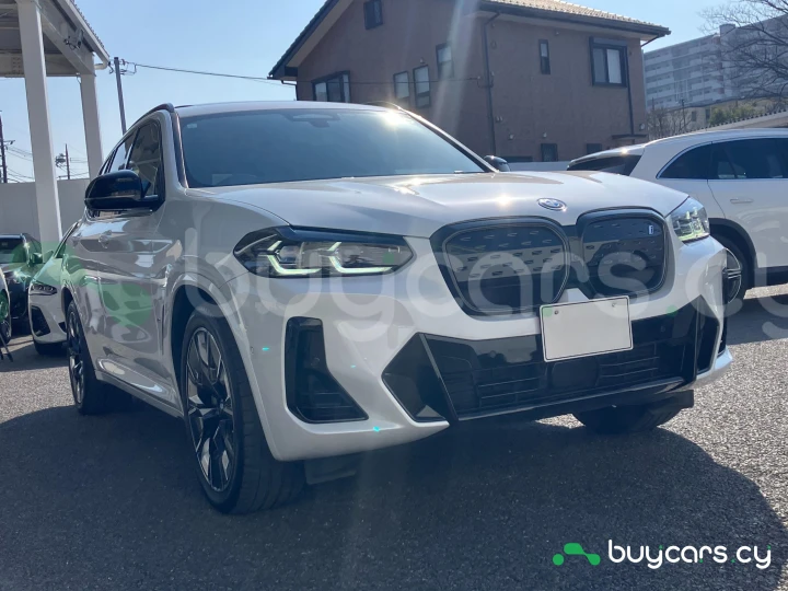 BMW iX3 Белый