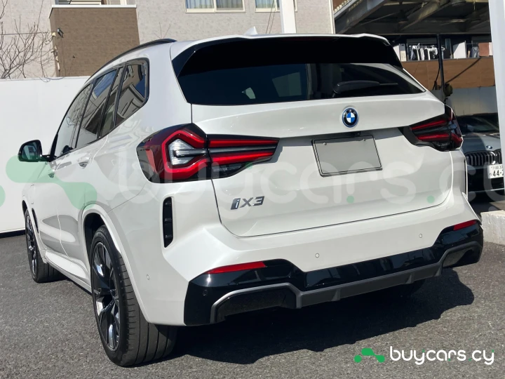 BMW iX3 Белый
