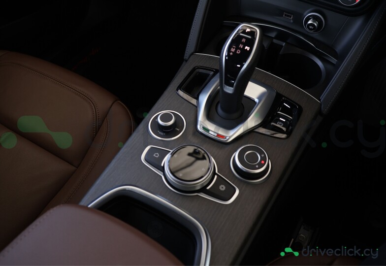 Alfa Romeo Stelvio Grey