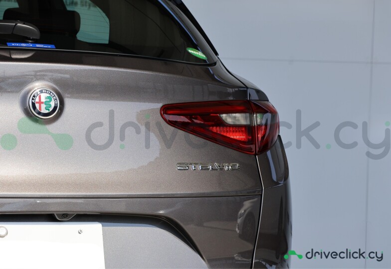 Alfa Romeo Stelvio Grey
