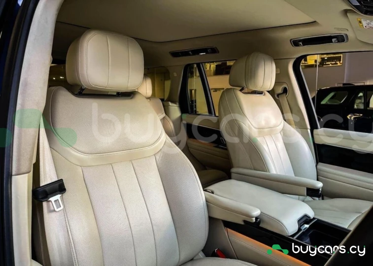 Land Rover Range Rover Blue