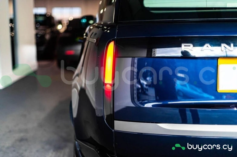 Land Rover Range Rover Blue