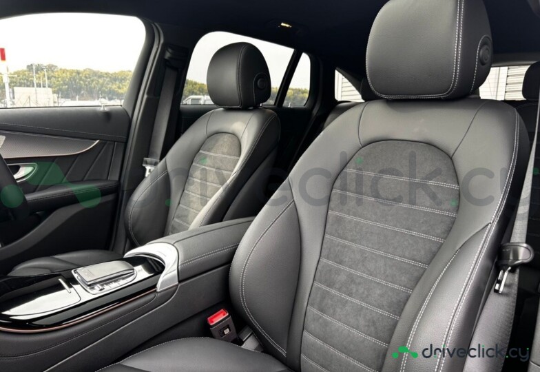 Mercedes EQC Black