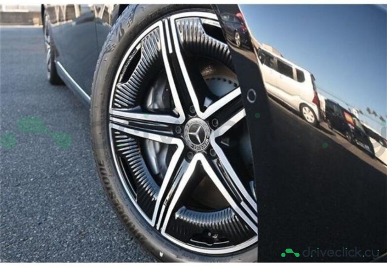 Mercedes EQE Black