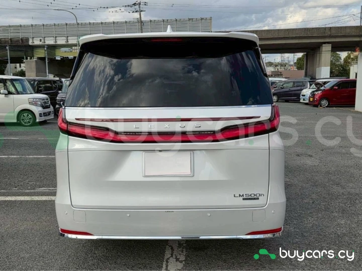 Lexus LM White