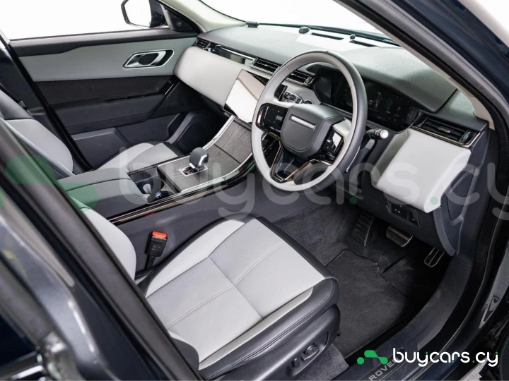 Land Rover Range Rover Velar Blue