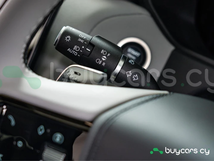 Land Rover Range Rover Velar Blue