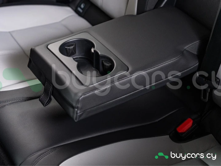 Land Rover Range Rover Velar Blue