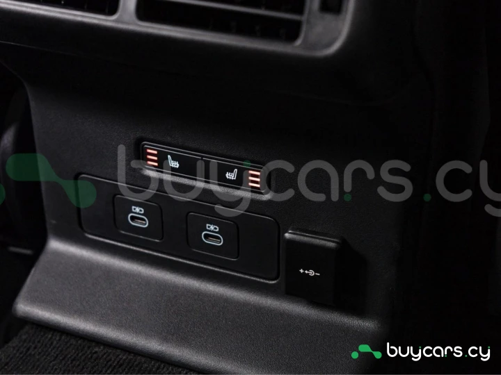 Land Rover Range Rover Velar Blue