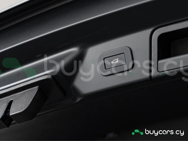 Land Rover Range Rover Velar Blue