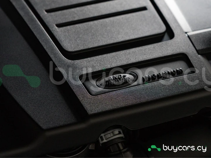 Land Rover Range Rover Velar Blue