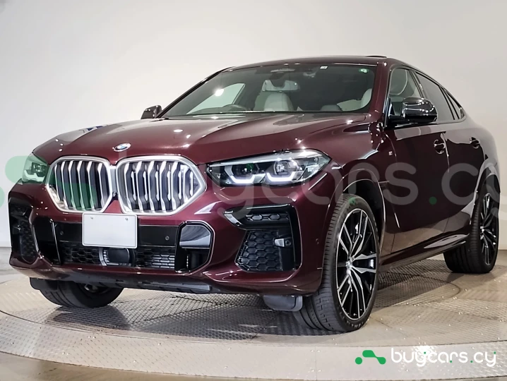 BMW X6 Темно-красный