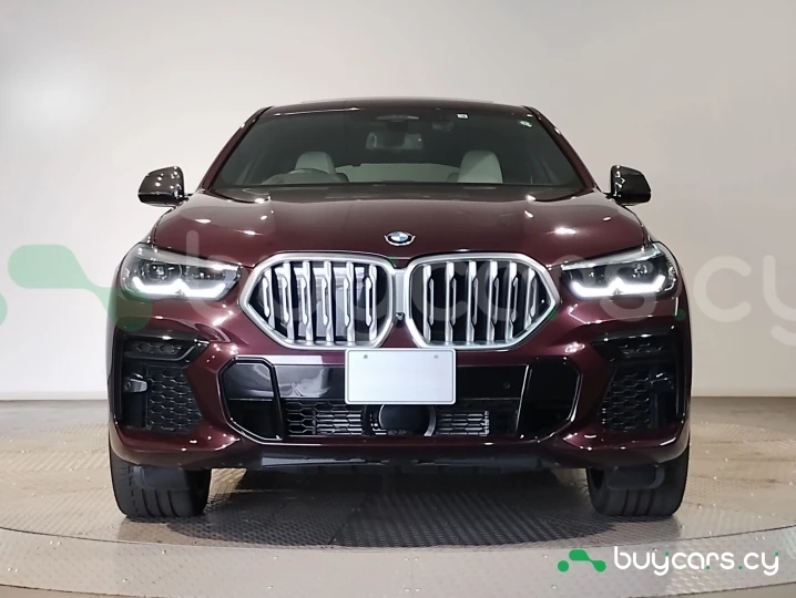 BMW X6 Темно-красный
