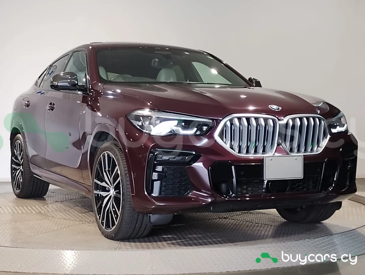BMW X6 Темно-красный